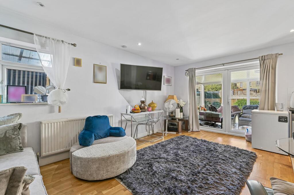 House in London - View 4
