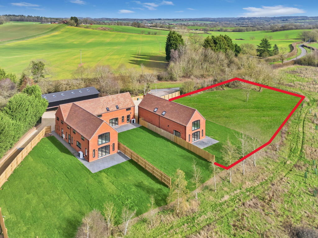 VALE VIEW, Wawensmere Road, Wootton Wawen, Henley-In-Arden, Warwickshire, B95 6BW