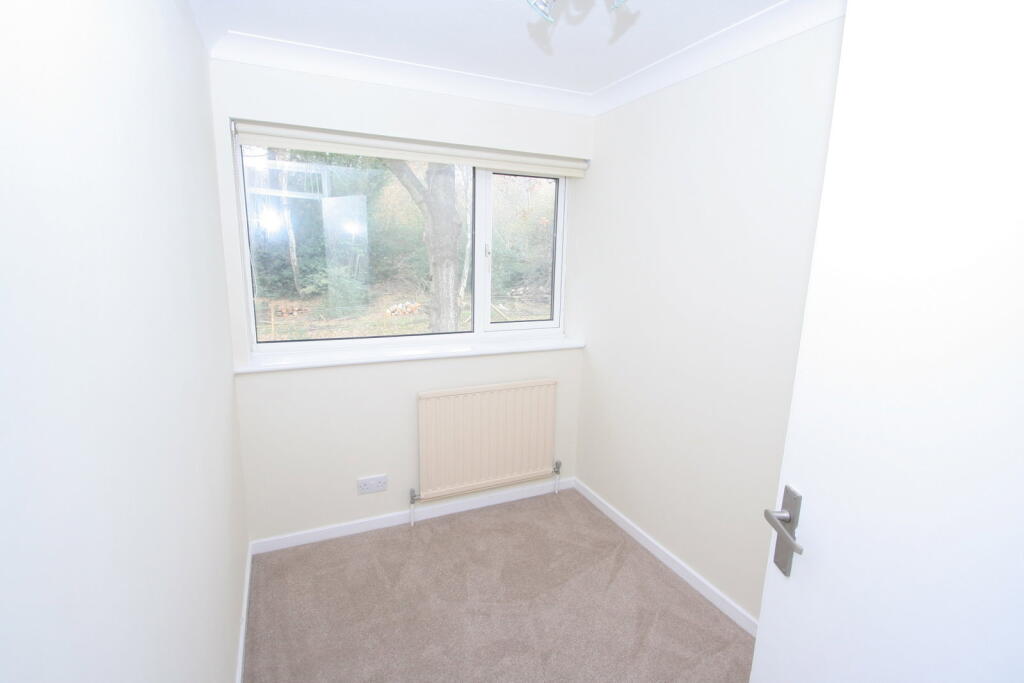 House in Basingstoke and Deane, Tadley - View 3