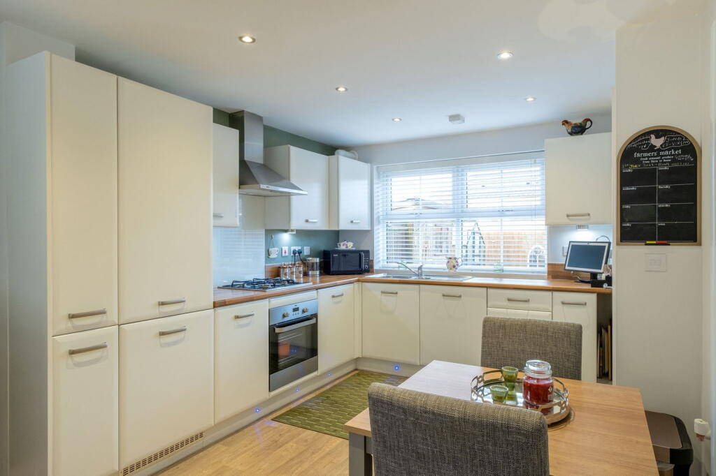 Primrose Close, East Leake photo 2