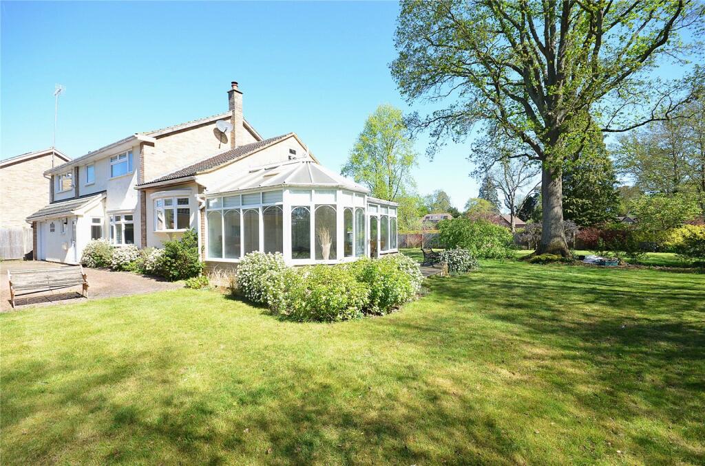 Main image of property: Silver Birches Way, Elstead, Farnham, Surrey, GU8