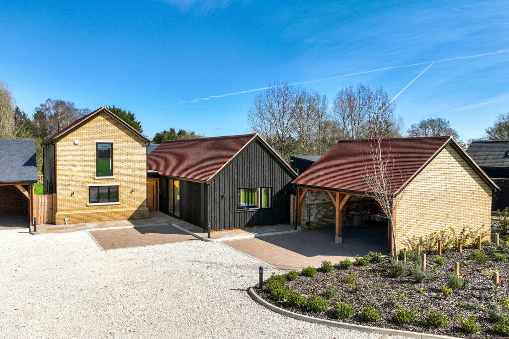 Main image of property: Kennel Lane, Harpenden, AL5