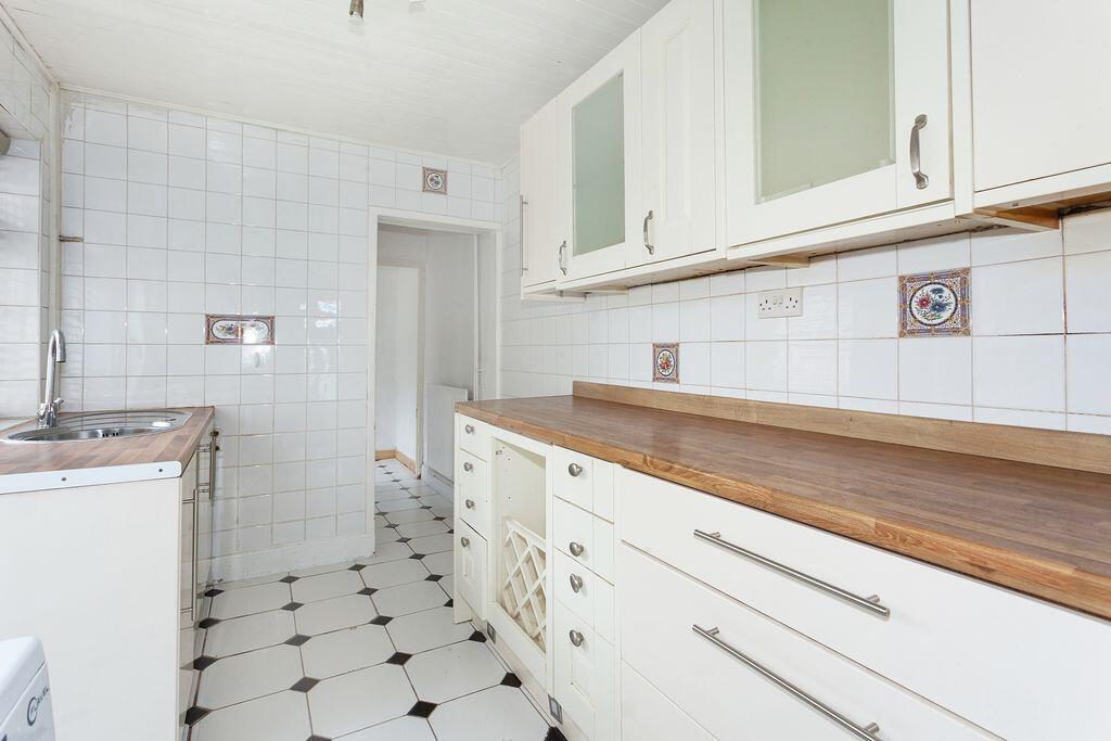 House in Staffordshire Moorlands, Knowle Style, Biddulph - View 4