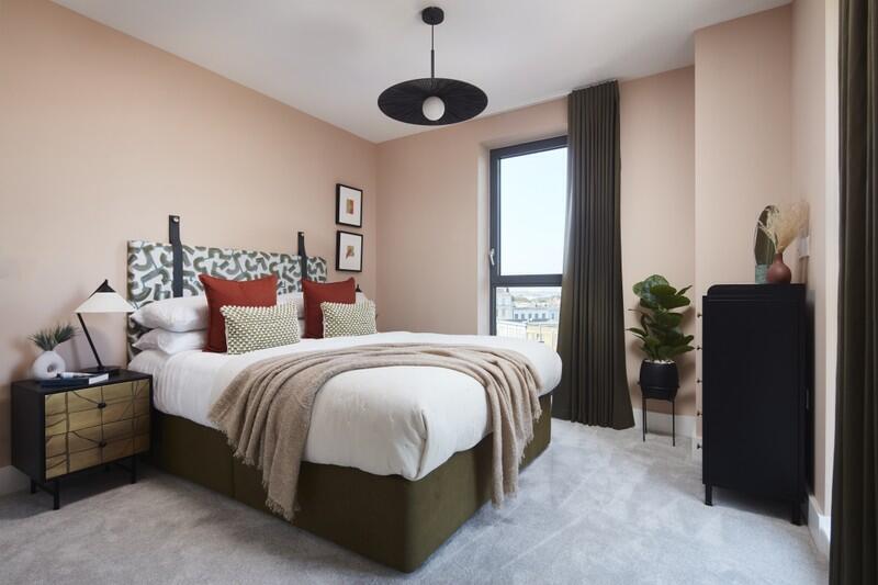 Apartment in Croydon - More