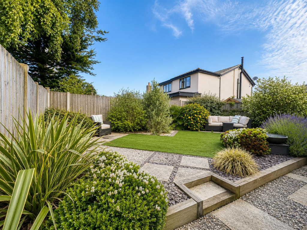 House in Portsmouth - View 3