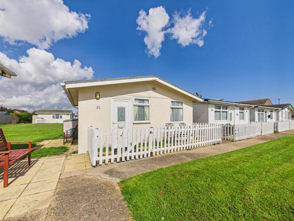 Main image of property: Seaholme Road, Mablethorpe