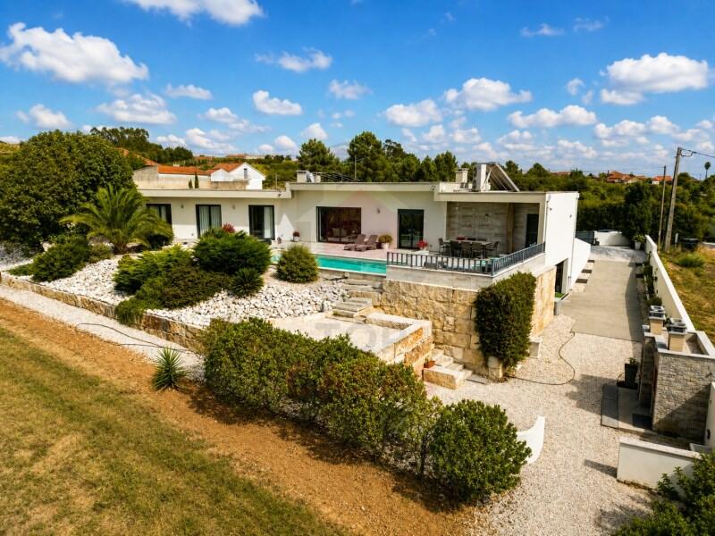 Main image of property: Leiria, Caldas da Rainha