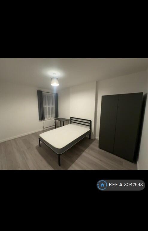 Main image of property: Southbourne Grove, Westcliff-On-Sea, SS0
