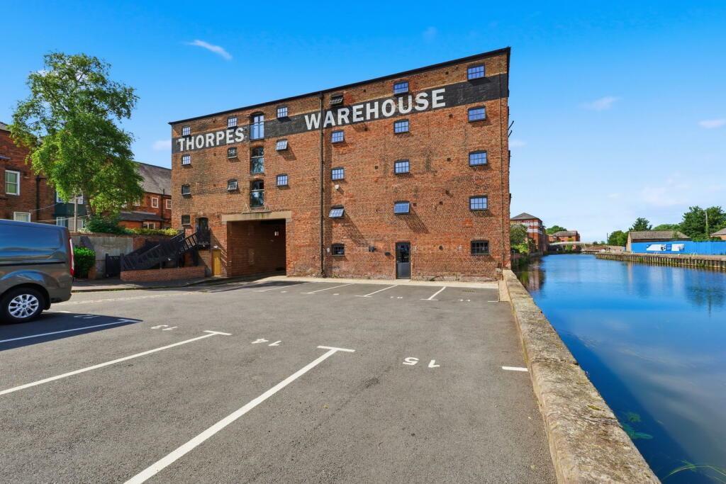 Apartment in Newark and Sherwood, Newark - View 2
