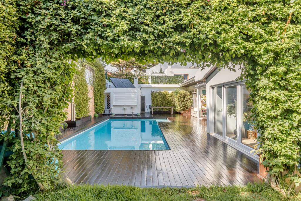 Main image of property: Lisbon, Lisbon