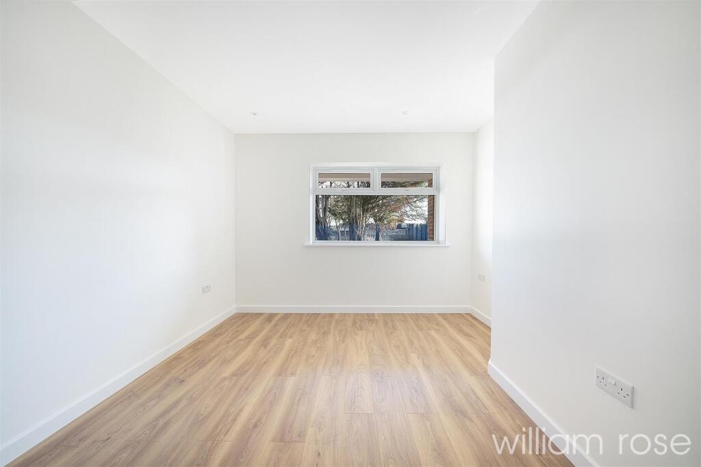 House in Romford - View 5
