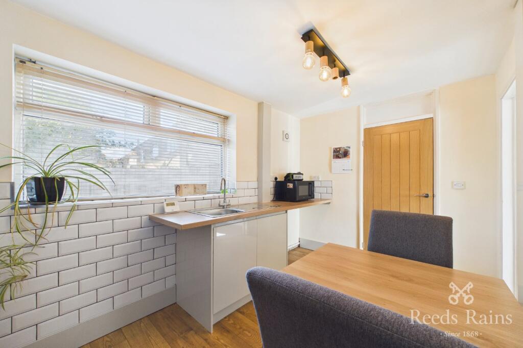House in Rotherham, Thurcroft - View 5