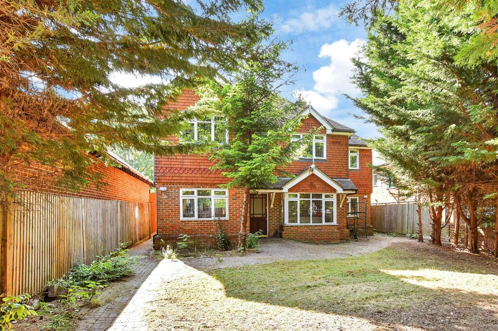 Main image of property: Maidstone Road, Chatham, Kent