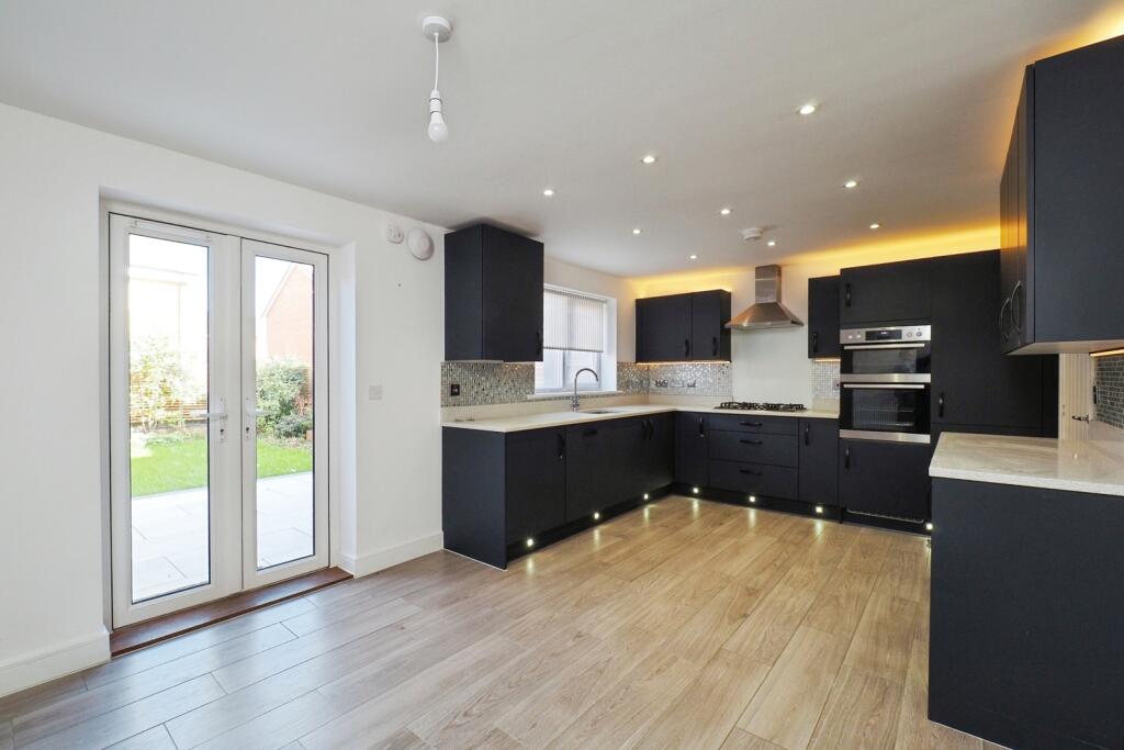 Main image of property: Burrows Drive, Bingham, Nottingham, Nottinghamshire, NG13