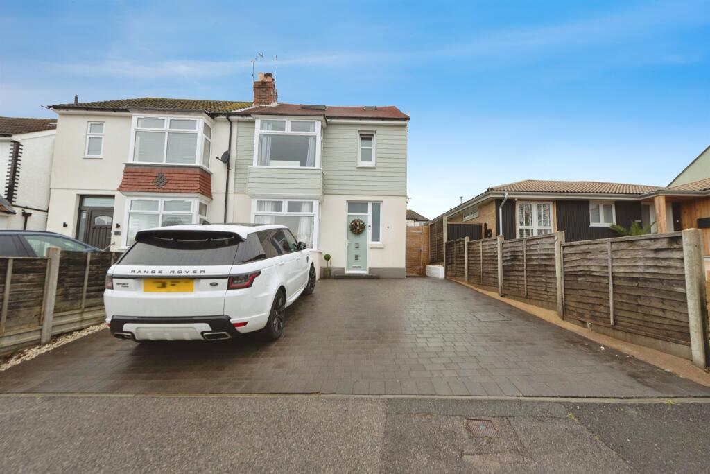 Main image of property: The Crest, Waterlooville