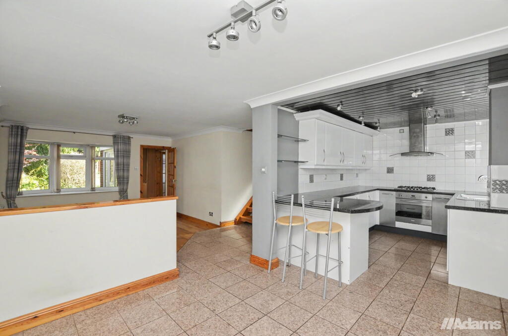 House in Runcorn, Halton Lodge, Beechwood - More