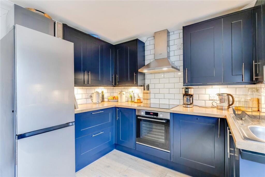 Castle Coch View,Tongwynlais,Cardiff,CF15 7LA - More