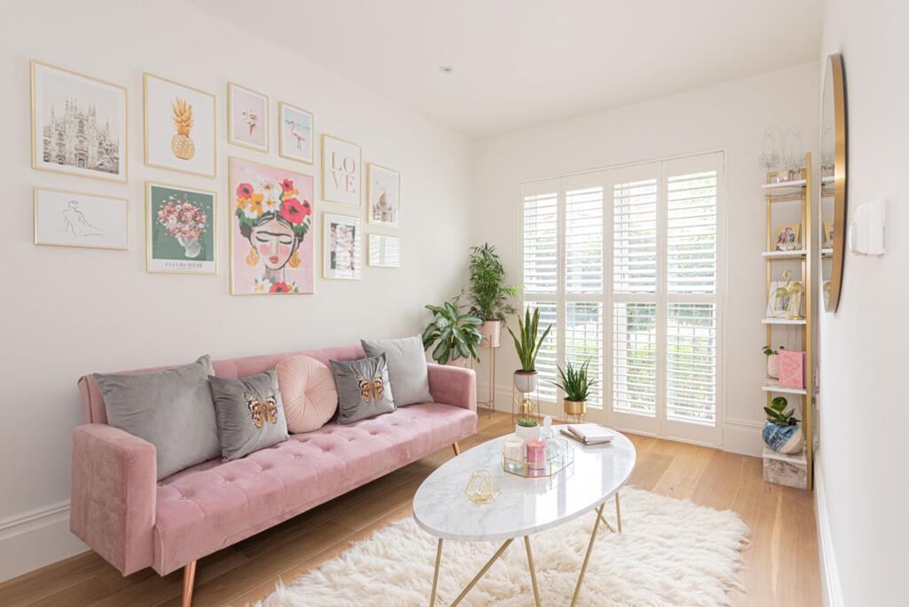 House in Elmbridge, Molesey - View 4