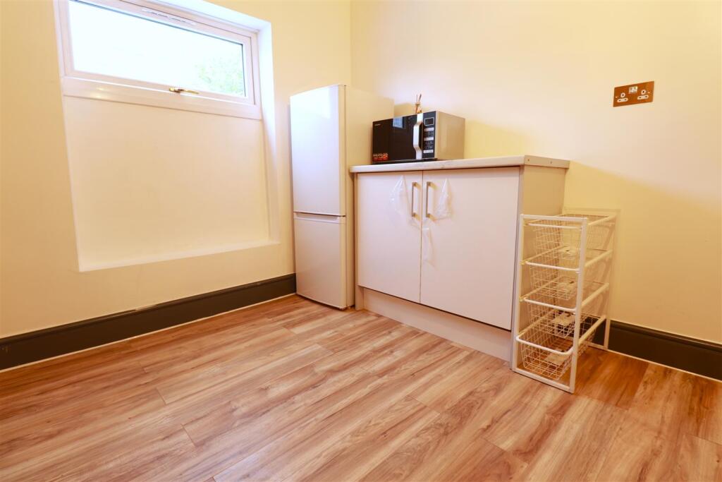 Additional image 5 of Room 2,  Huntly Road, Birmingham