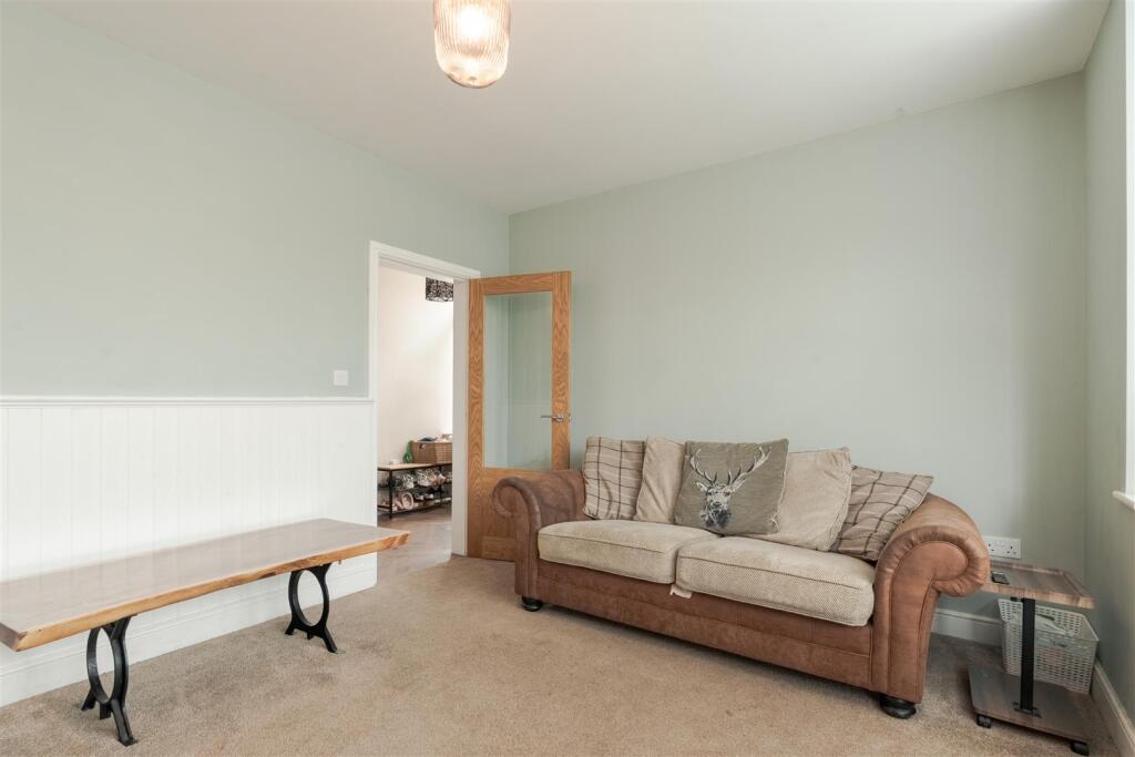 Yarlside Road, Barrow-In-Furness photo 3