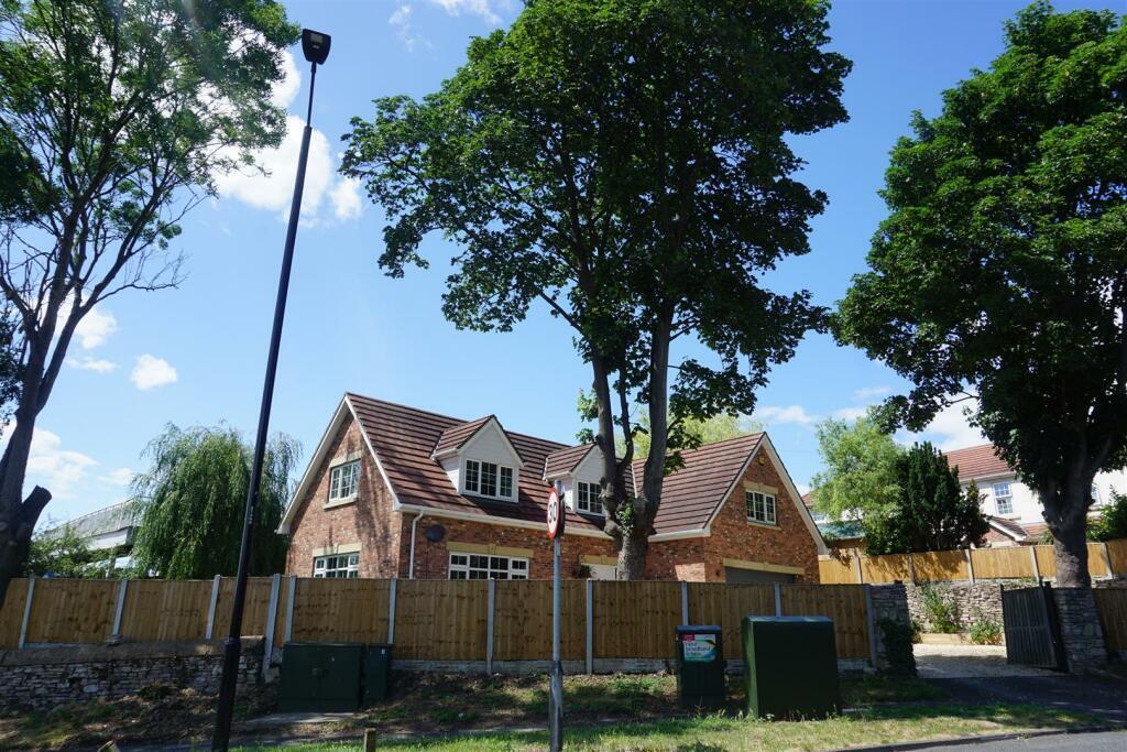 Crabgate Lane, Skellow, Doncaster photo 2