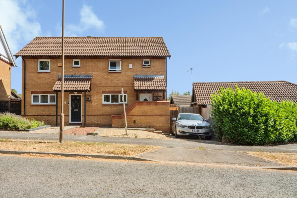 Main image of property: Chepstow Drive, MILTON KEYNES, Buckinghamshire, MK3
