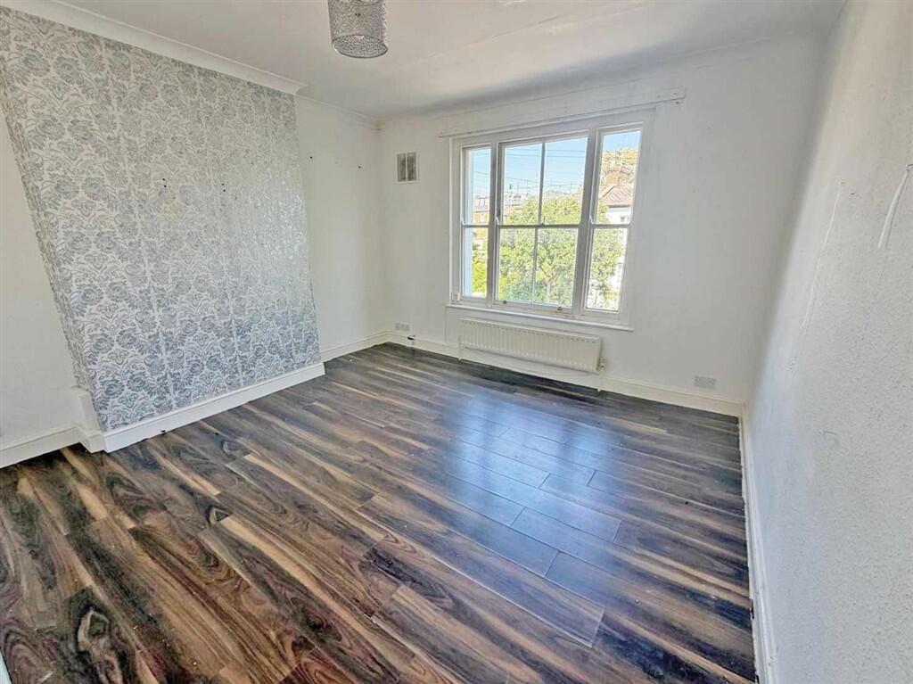 Apartment in London - View 2