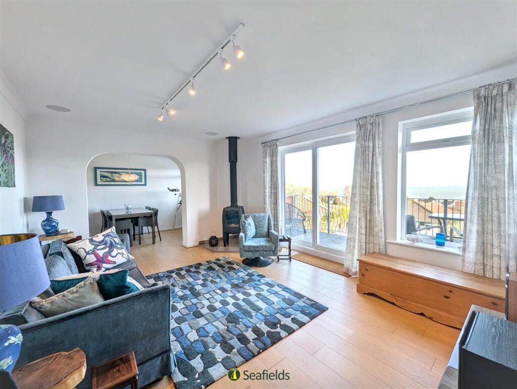 House in Seaview, Nettlestone and Seaview - View 5