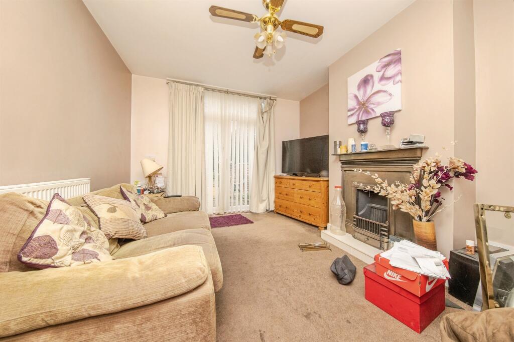 House in Ipswich - View 3