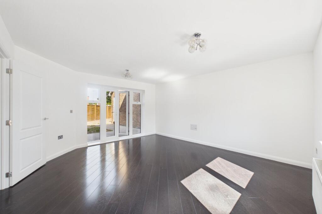 House in Dartford, St Clements Lakes, Stone - View 4