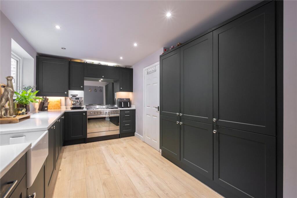 House in Kirklees, West Yorkshire - View 3