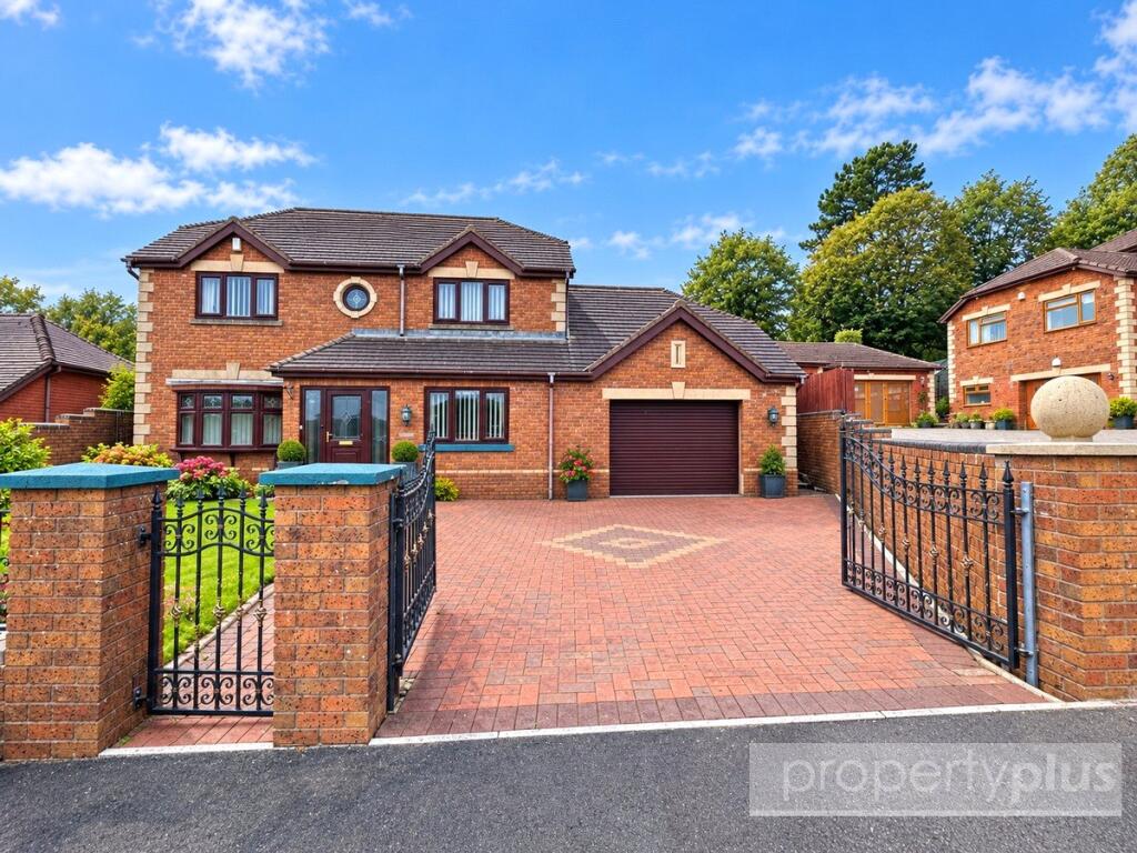 Main image of property: Bronheulwen, Porth, Rhondda Cynon Taff, CF39
