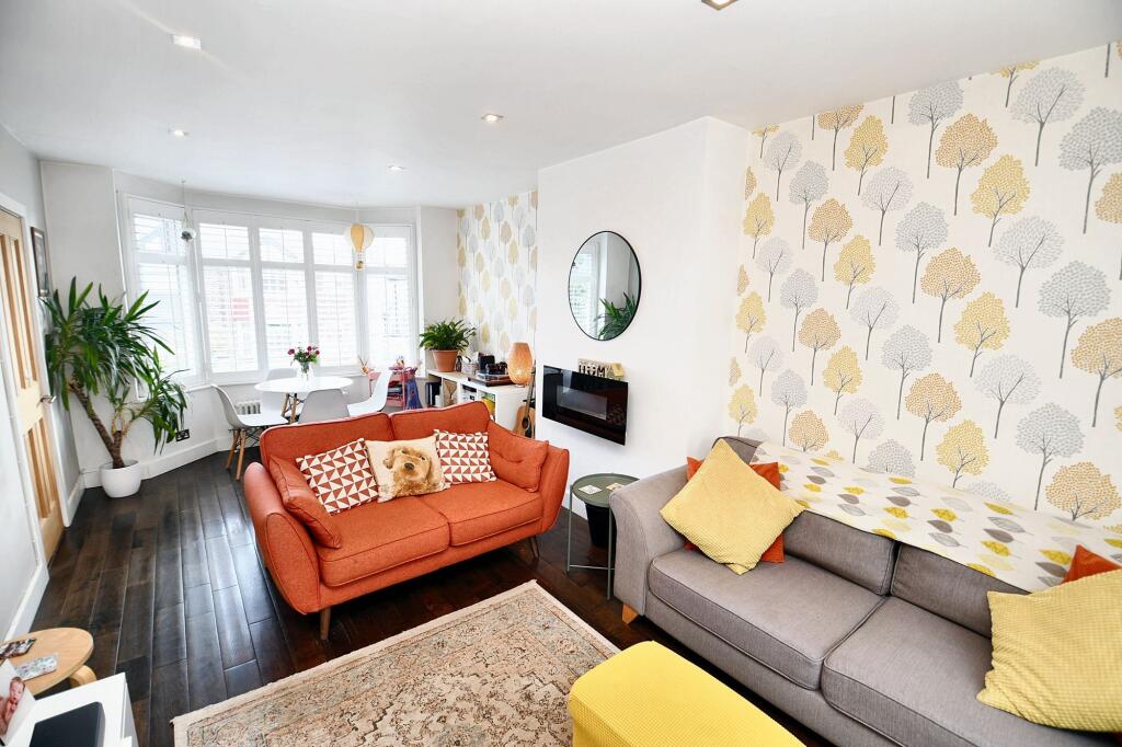 3-bed semi-detached on Hallwood Avenue, Salford, M6, £270,000