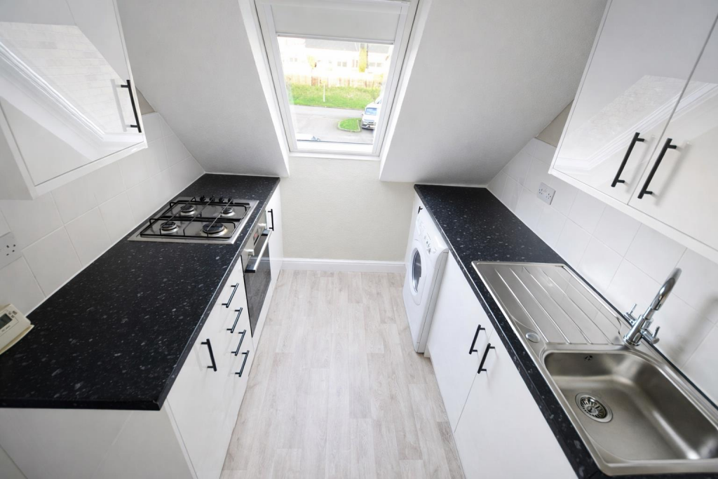 Additional image 2 of Redhall Close, Hatfield