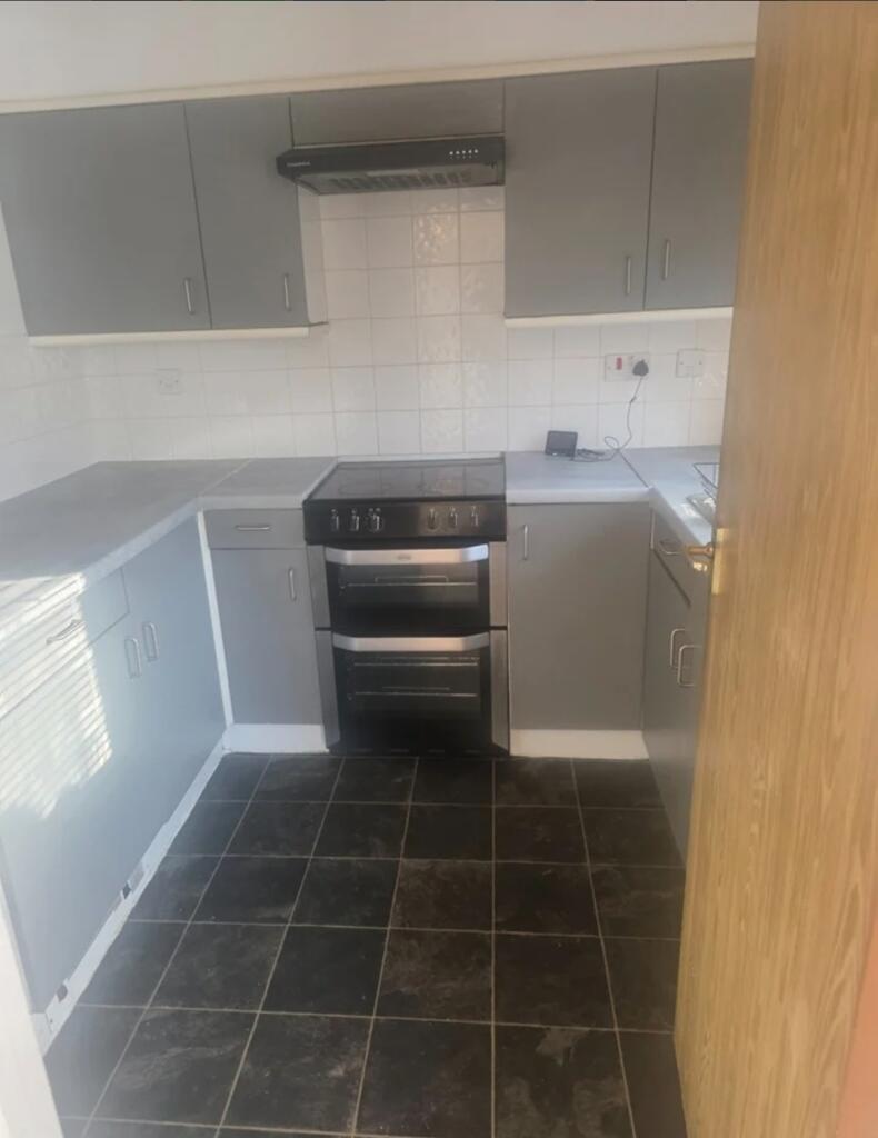 Apartment in Gravesham, Milton - More