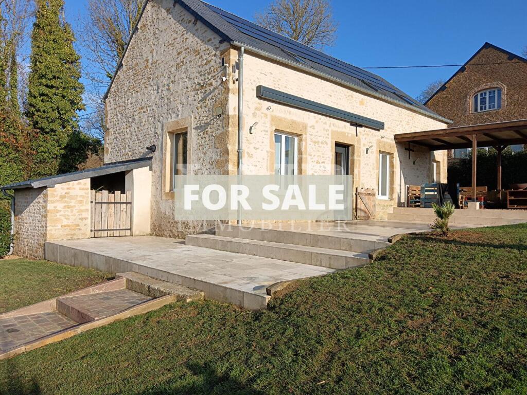 Main image of property: Le Mele-sur-Sarthe, Orne, 61170, France