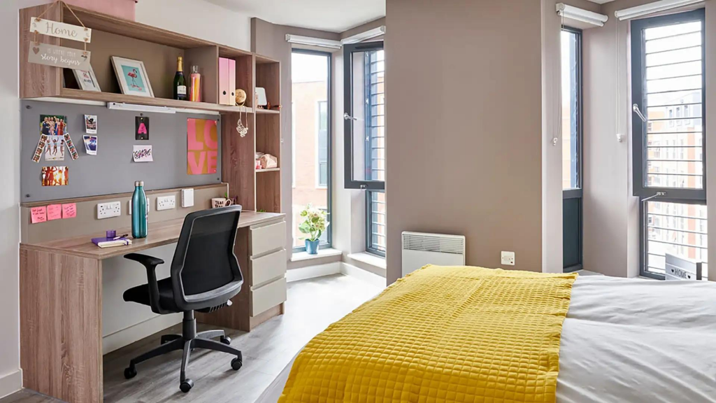 Apartment in Cardiff - View 4