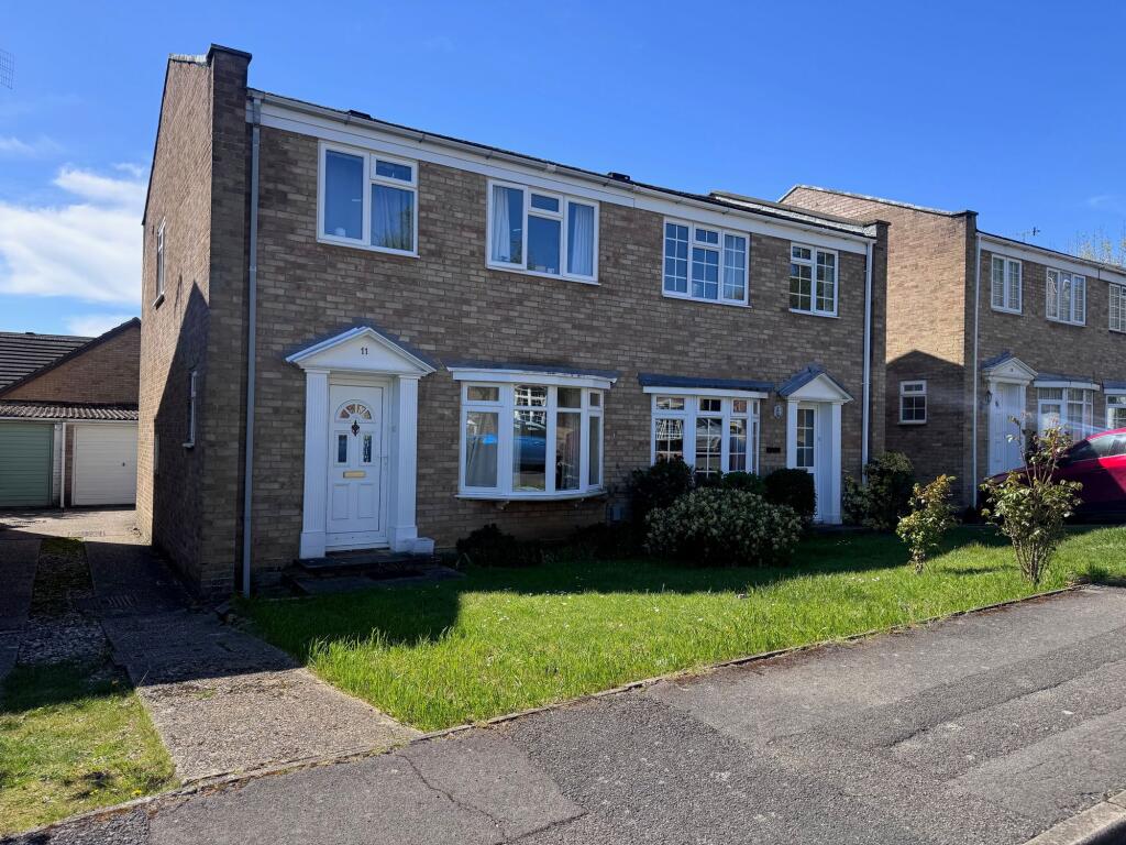 Main image of property: Lynwood, Guildford, GU2