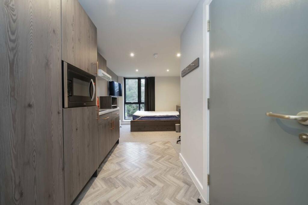 House in Harrow - View 3