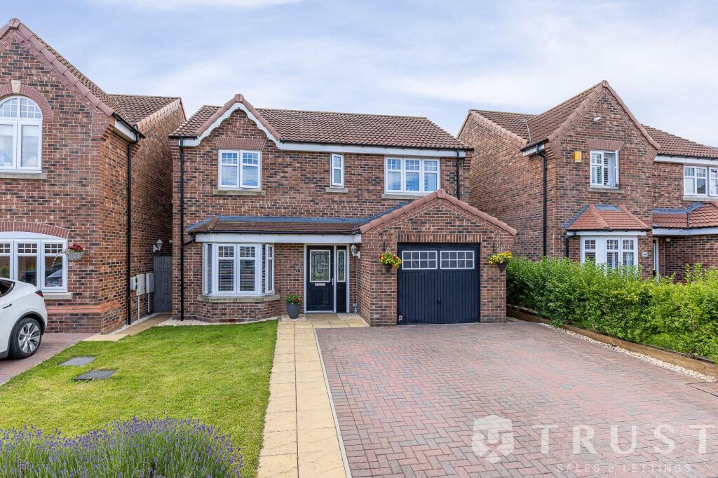 Amberwood Chase, Dewsbury, WF12, Dewsbury