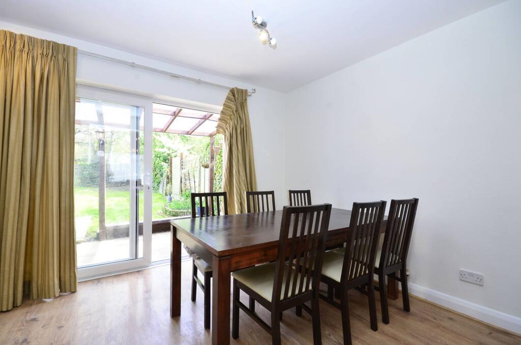 Main image of property: Nethercourt Avenue, London