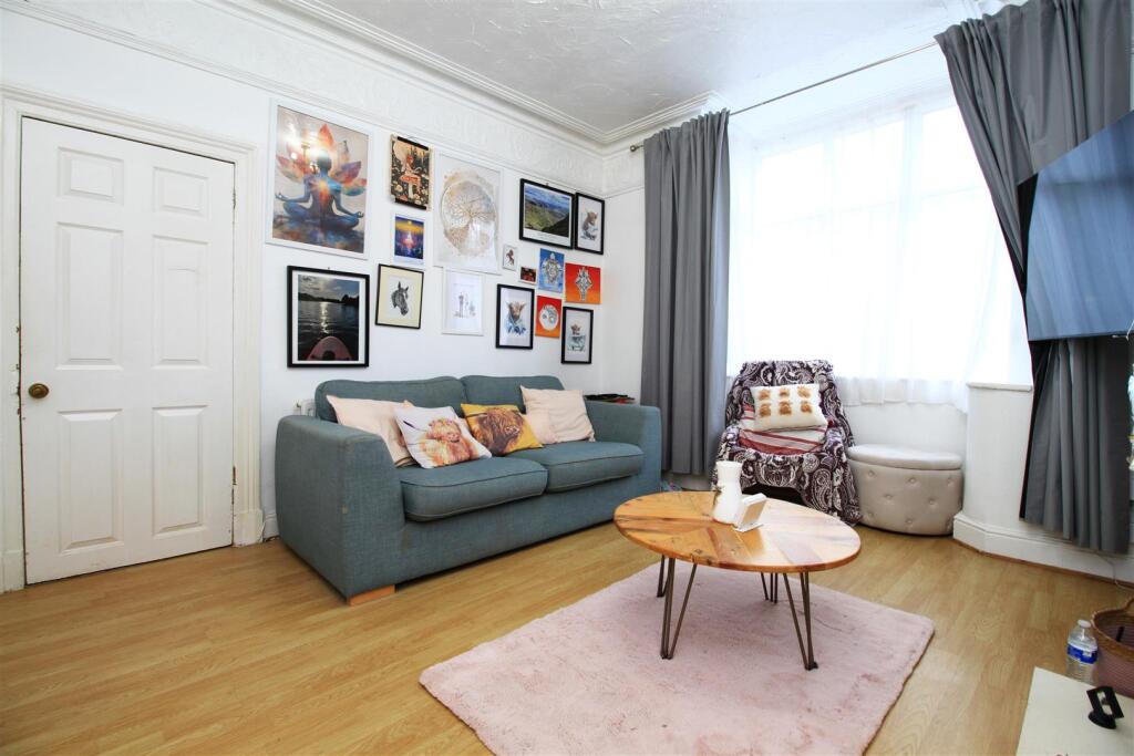 House in Stockport - View 4