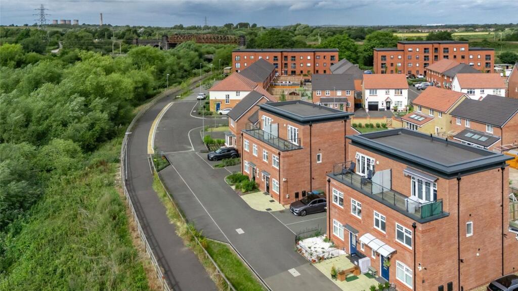 House in Warrington - View 5