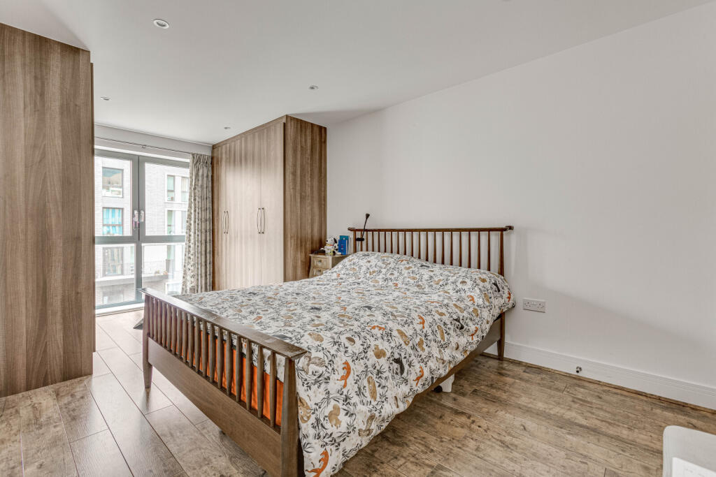 Apartment in London - View 5