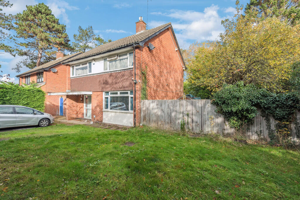Roestock Lane, Colney Heath photo 2