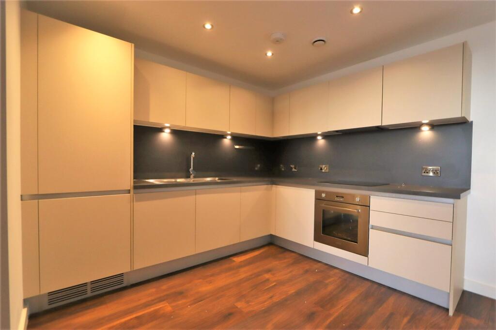 Apartment in Manchester - View 5