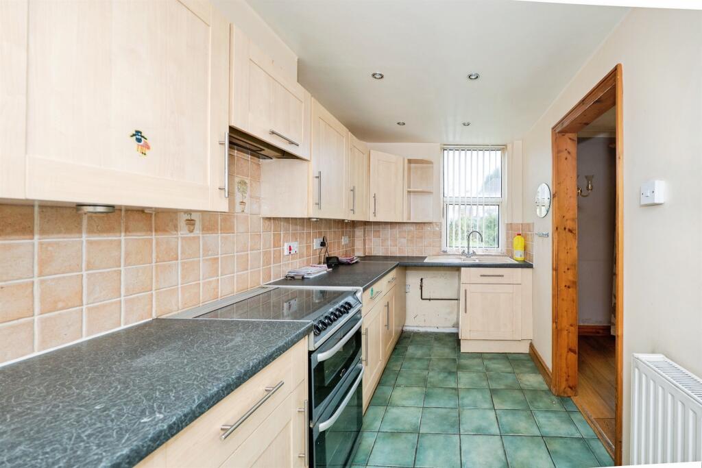 House in Bristol, Knowle Park, Knowle - View 3