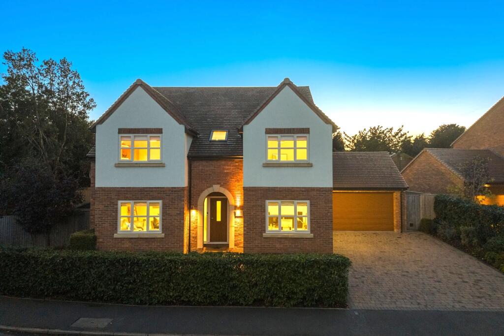 Main image of property: Pear Tree Orchard, Westbrook Road, Kingsley, Frodsham, WA6 8EA