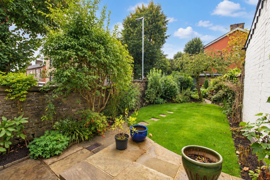 House in Darwen, Sough - More