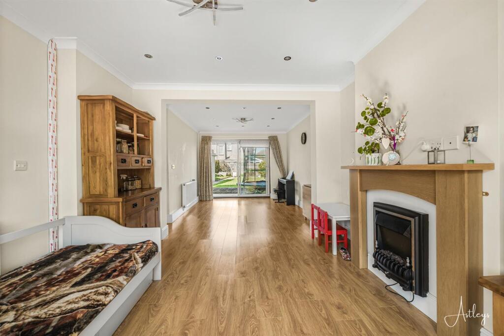 House in Swansea - More